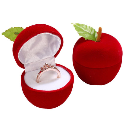 Display for lovely red apple ring boxes.